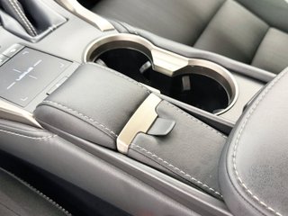 Lexus NX 300h Business Navigation 2WD 145 kW (197 CV)