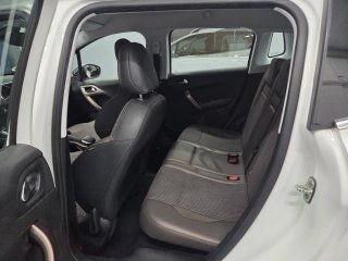 Peugeot 2008 2014