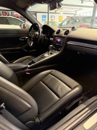 Porsche 718 Cayman 2020