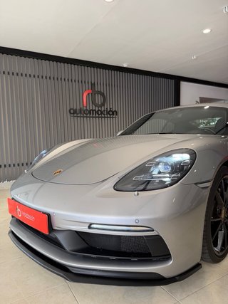 Porsche 718 Cayman 2020
