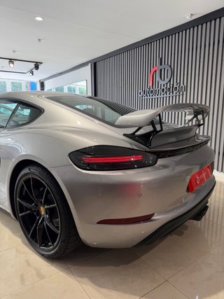 Porsche 718 Cayman 2020