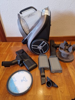 Aspiradora sin bolsa Rowenta Compact Power XXL