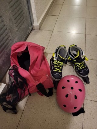 Patines en línea rosas y negros