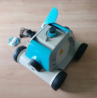 BESTWAY ROBOT LIMPIAFONDOS DE PISCINA