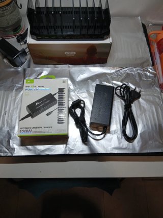 Cargador Universal para Portátil 120W Aivower