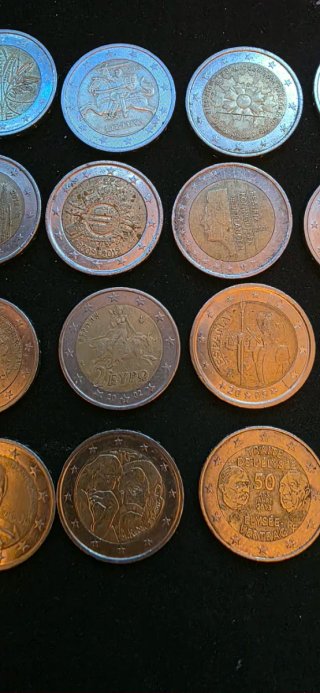 Colección de 33 monedas de 2 euros