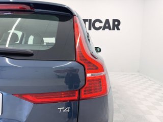 Volvo XC60 T4 Business Plus Auto 140 kW (190 CV)