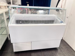 Vitrina Profesional Helados ISA