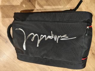 Paletero sin estrenar Bullpadel Ionic Negro