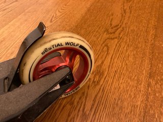 Patinete Bestial Wolf. Booster B12