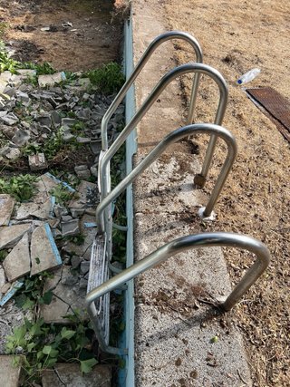 Escaleras para piscina de metal