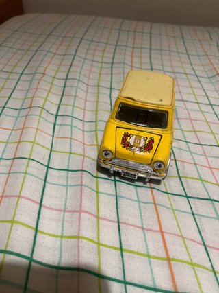 Coche de juguete antiguo Mini Cooper