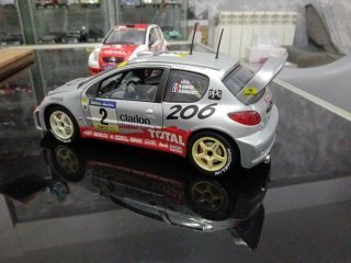 Peugeot 206 WRC 1/18