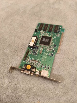 Tarjeta gráfica AGP SiS 6326 8MB VGA