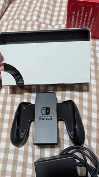 Nintendo Switch OLED Rosa y Blanca