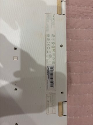 Portátil Acer Táctil 4GB 500GB