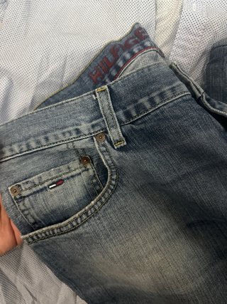 Conjunto Tommy Hilfiger Camisa y Jeans
