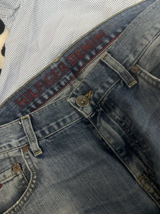 Conjunto Tommy Hilfiger Camisa y Jeans