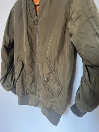 Chaqueta Bomber Bershka Verde Oliva