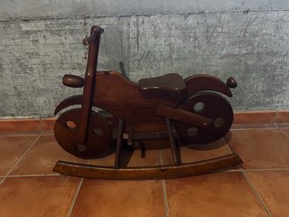 Caballito Balancín de Madera. No se envia (Boiro)