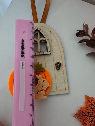 Decorazione porta elfi autunnale con zucca