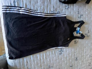 Vestido adidas talla L nuevo con etiqueta