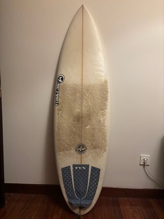 Tabla Surf Full&Cas 5'10 + Funda FCS + Invento