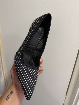 Botines negros con pedrería