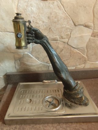 Escultura Cerveza San Miguel