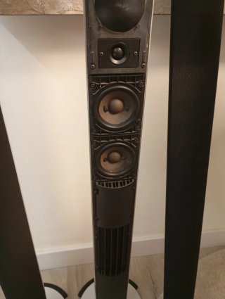 Equipo Sonido Bang & Olufsen + Altavoces