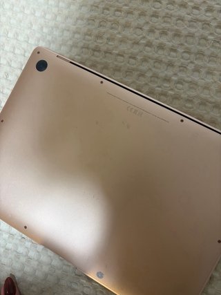 MacBook Air 13” 2018 (8GB RAM, 256GB)