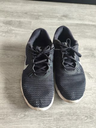 Zapatillas Nike Flex Negras y Blancas