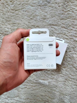 Cargador Apple 20W + Cable Lightning (1m)