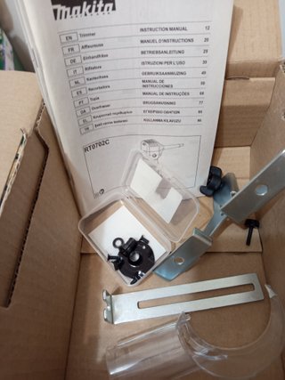 Fresadora Makita RT0702C 710W Garantía 2029+Regalo