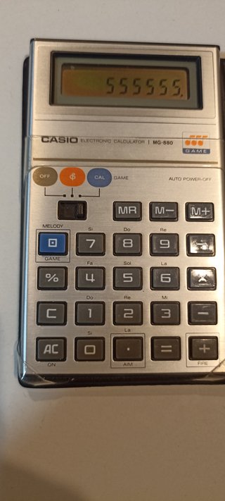 Calculadora Casio MG-880 Vintage con Funda