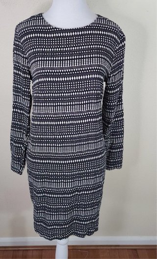 Vestito a maniche lunghe con motivo geometrico