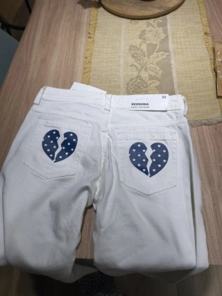 Pantalón Blanco Bershka Talla 32 Sin estrenar