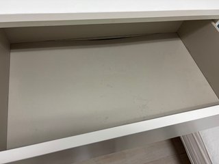 Cómoda Malm Ikea 4 cajones