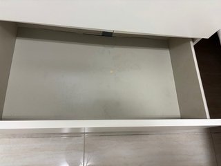 Cómoda Malm Ikea 4 cajones