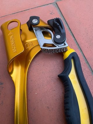 Puño Petzl Ascension