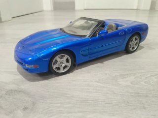 Coche de juguete Corvette azul cabrio escala 1:18