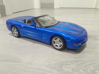 Coche de juguete Corvette azul cabrio escala 1:18