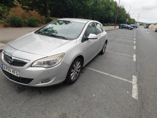 Opel Astra 2011