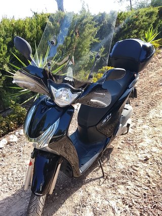 Honda SH 125 Scooter Negra