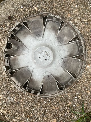 1 Tapacubo Original Renault 15 pulgadas