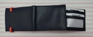 CARTERA MONEDERO PIEL CIERRE BANDERA + REGALO PULS