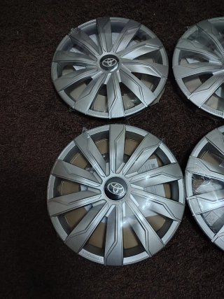 Set de 4 Tapacubos Toyota 14/15/16  pulgadas