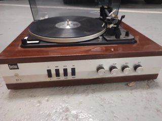 Tocadiscos Bettor EF-1