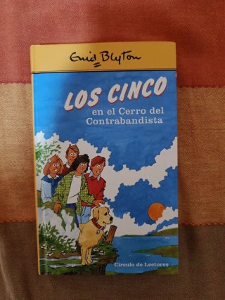 Libro Los Cinco en el Cerro del Contrabandista