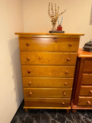2 Cómodas de Madera Maciza